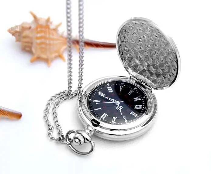 Оптовая продажа модные золотые серебряные черные римские цифры с черным лицом