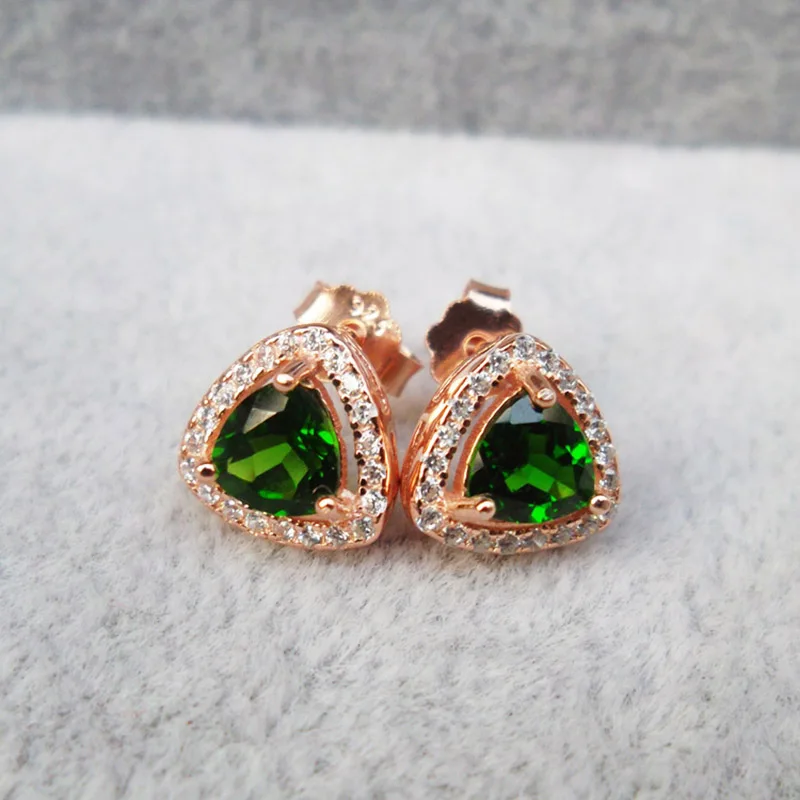 Женские серьги гвоздики из серебра 925 пробы с натуральным изумрудом 5 Х5 мм|earrings