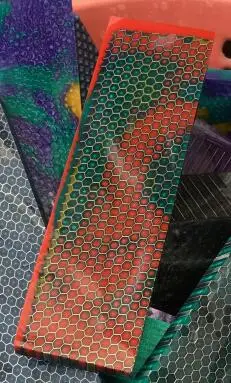 colors C-Tek Ручка ножа DIY Материал пластины смолы материал Змеиный зерна соты узор Рогатка ручка - Цвет: colors