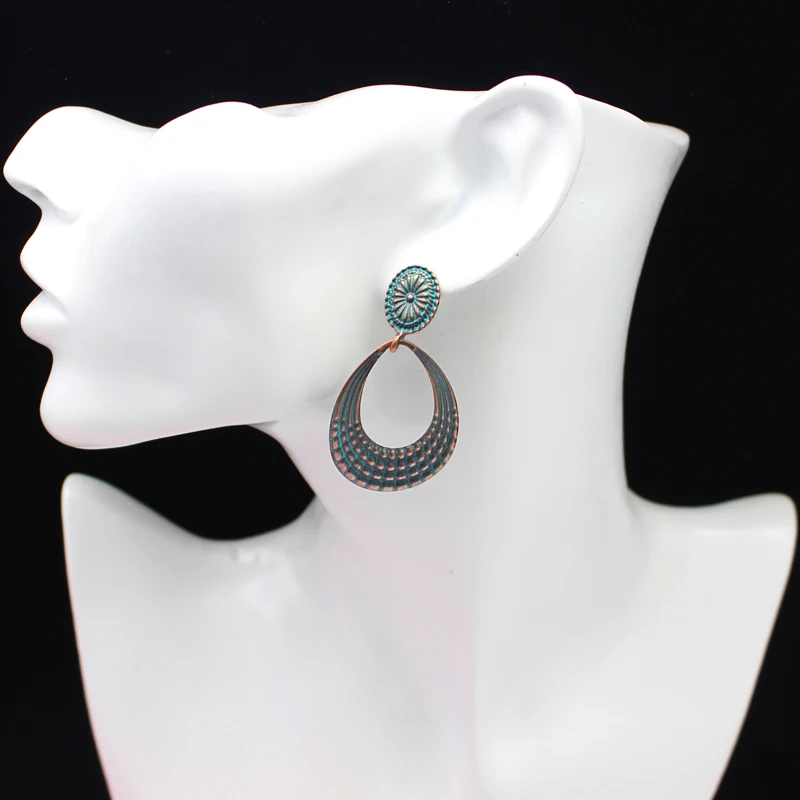 Круглые Винтажные серьги с гравировкой простые в стиле панк узором сплав