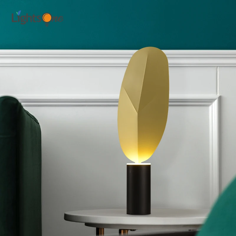 Современная настольная лампа с украшением в виде листьев простая прикроватная