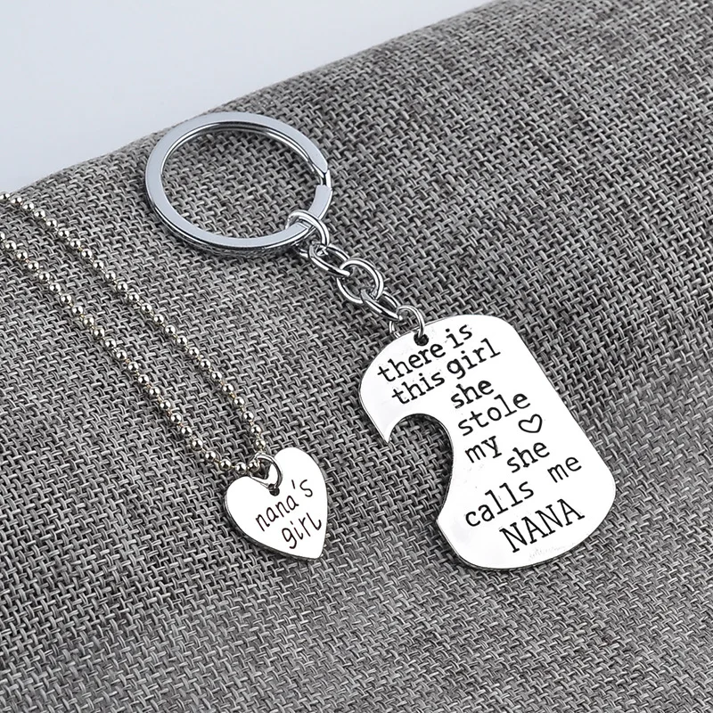 2 шт./компл. надписи там эта девушка она украл мое сердце мама и папа. .. Кулон семьи