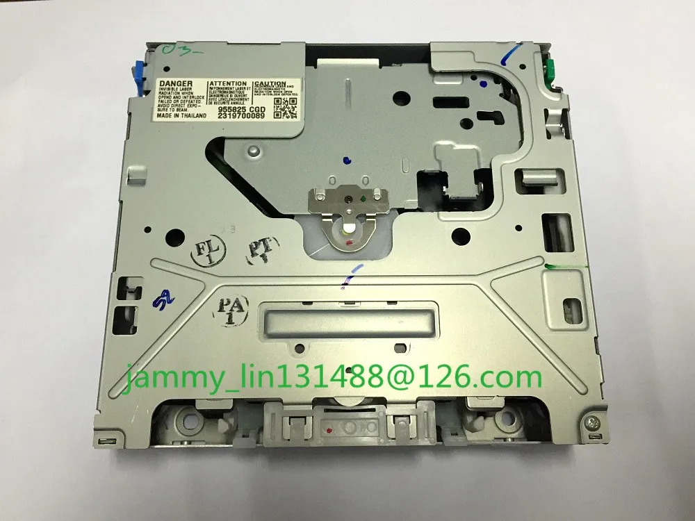 Оригинальный новый автомобильный погрузчик с одним CD модулем Mitsubishi N931L139