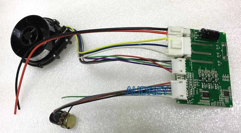 Высокоскоростной микро бесщеточный вентилятор постоянного тока 70*40 мм 12