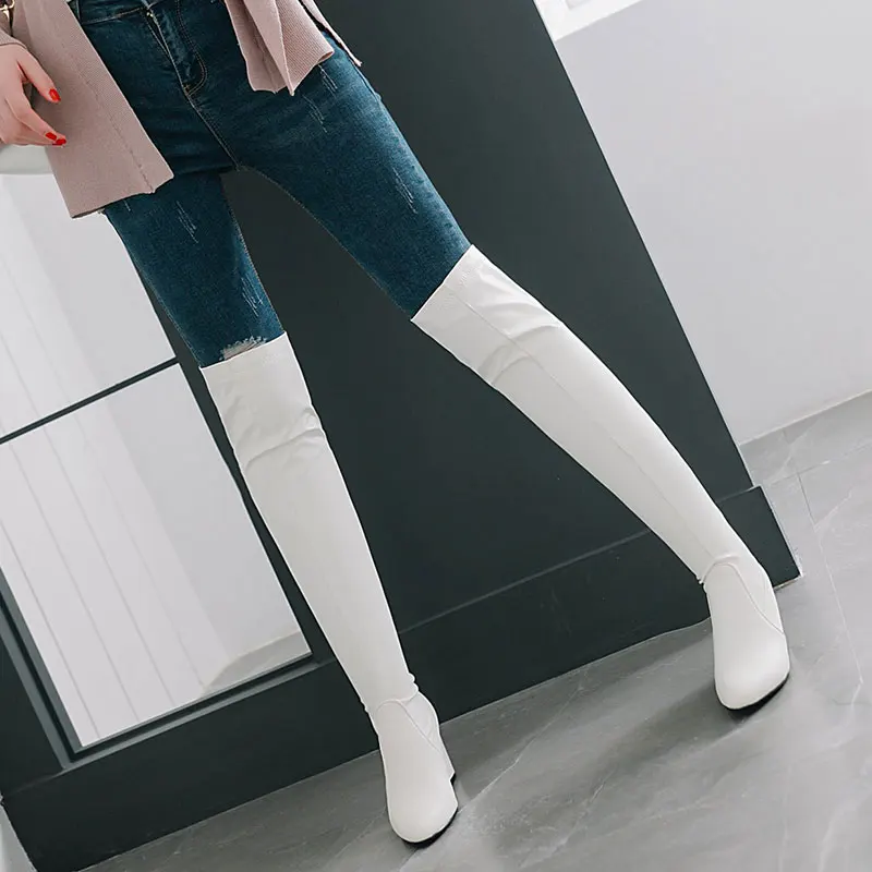 Lasyarrow/zapatos mujer; однотонные черные, белые сапоги до бедра без шнуровки; Сапоги выше колена на не сужающемся книзу высоком массивном каблуке с острым носком