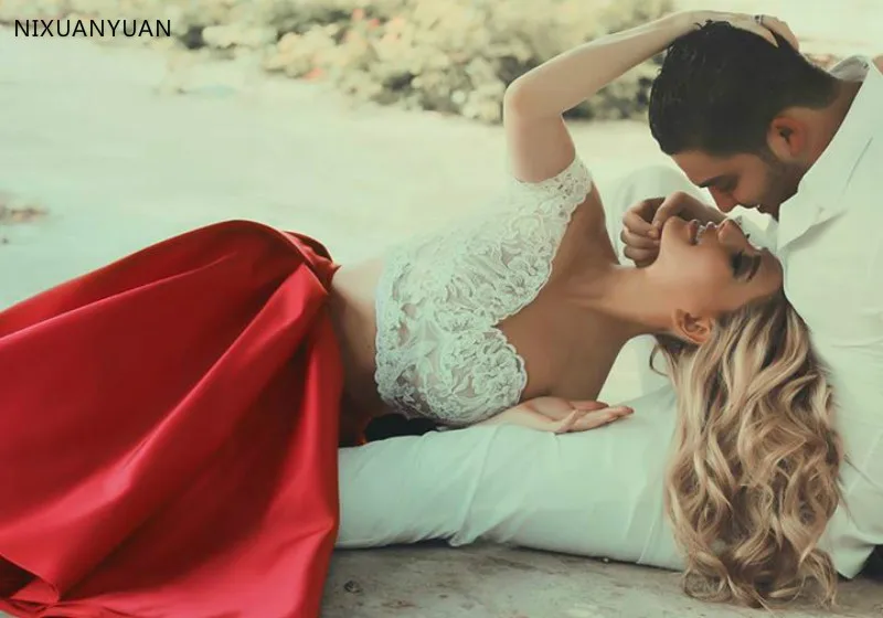 Женское кружевное платье трапециевидной формы красивое короткое из 2 частей с