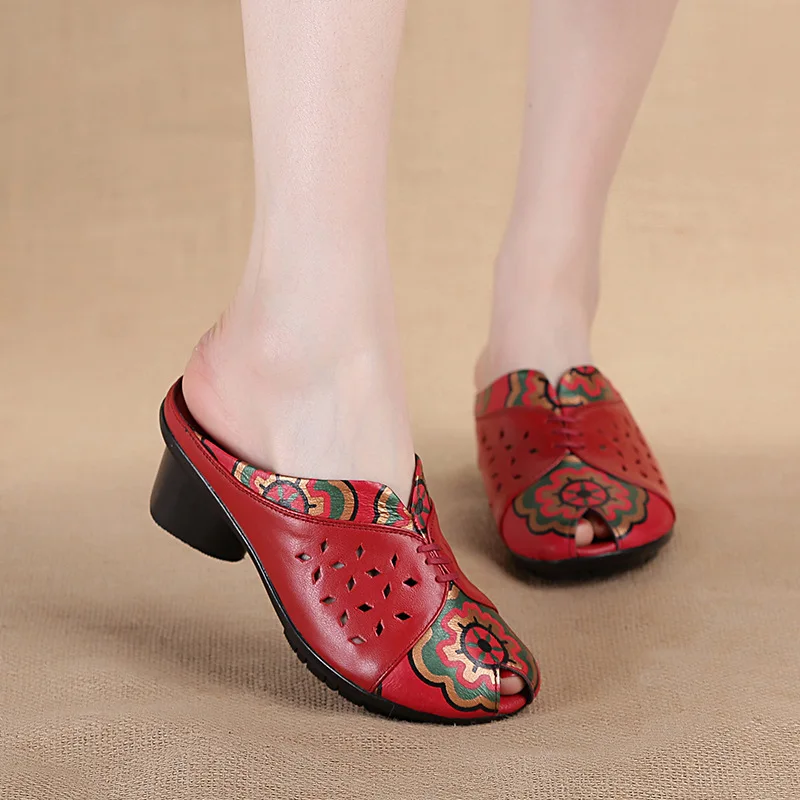 Женские шлепанцы вышитые красная обувь в стиле ретро Летние кожаные женские