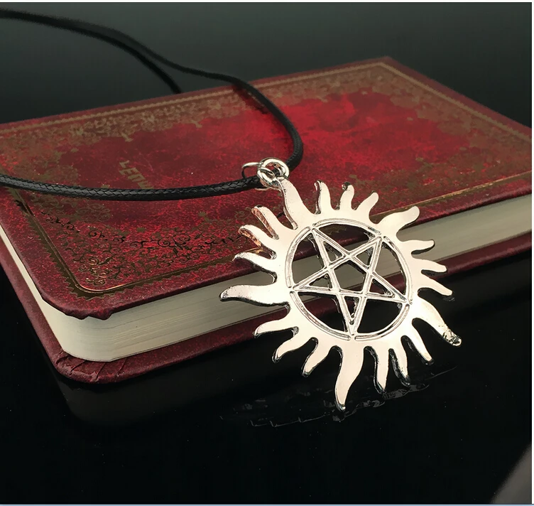 Старинные сверхъестественное нью-пятиконечная звезда солнца зло спецназ