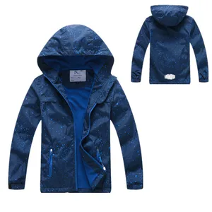 Новинка 2021 года; Сезон весна-осень; Детская верхняя одежда; Куртки модные спортивные детские пальто двухслойные водонепроницаемые ветрозащитные куртки для мальчиков и девочек