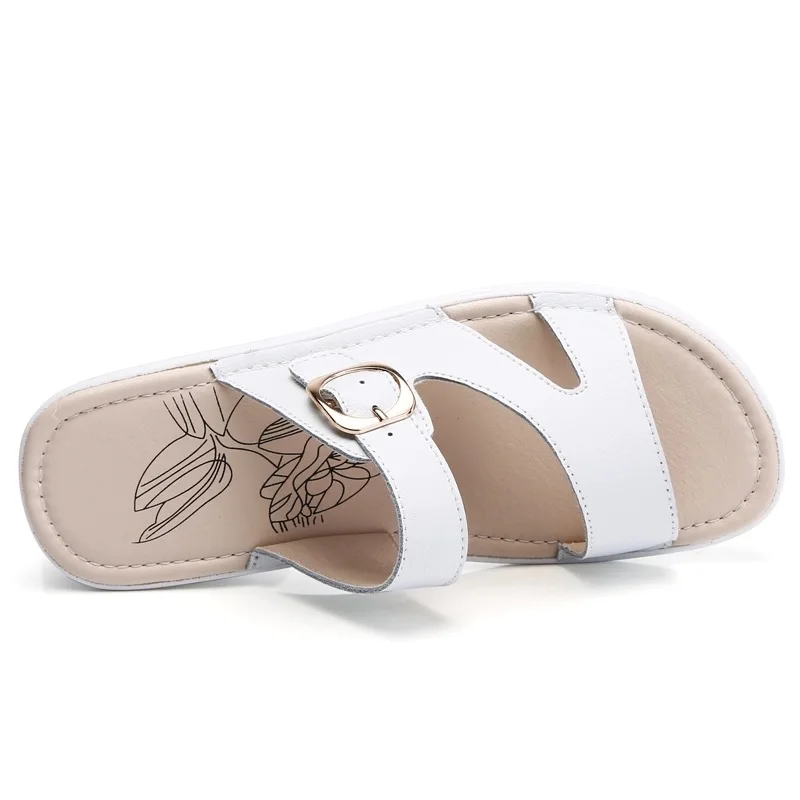 Г., новые летние женские сандалии на плоской подошве черные, Белые пляжные шлепанцы удобные сандалии с круглым носком Вьетнамки, женская обувь на танкетке