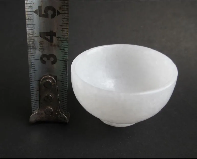 

Old white jade hand in ancient China A pair of bowl.