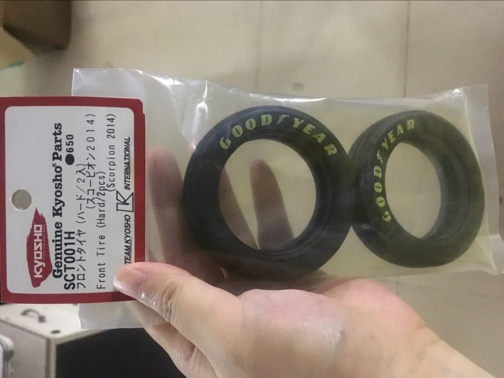 Передняя шина Kyosho для чёрного жука скорпиона Томагавк Радиоуправляемый
