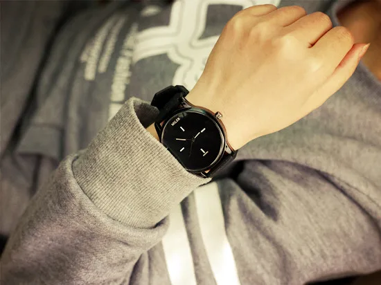Классические черные и белые силиконовые кварцевые часы Брендовые женские для