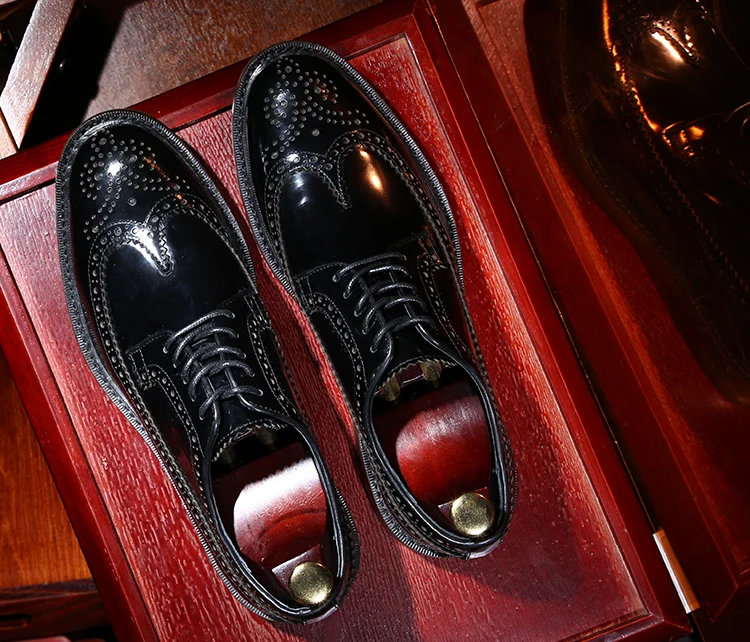 

Handmade Carved Oxfords Shoes Genuine Leateher For Man 2018 Spring Single Business Shoes Black Brogues Oxfords Shoes Derby Shoes