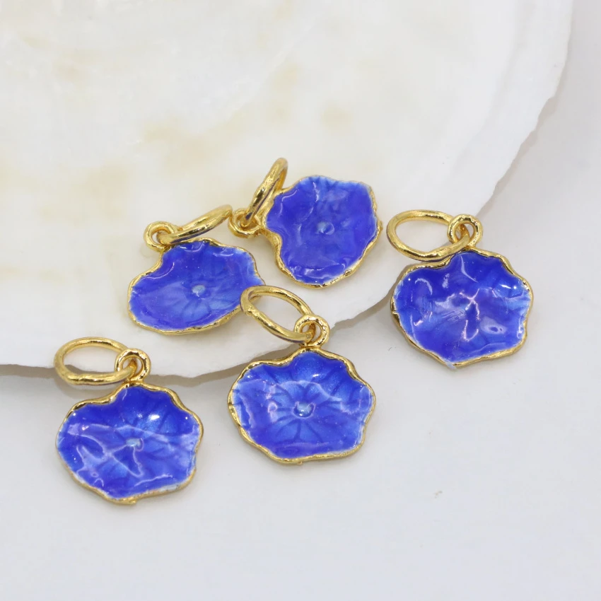 Бесплатная доставка амулеты эмалированные бусины в виде листьев синего лотоса