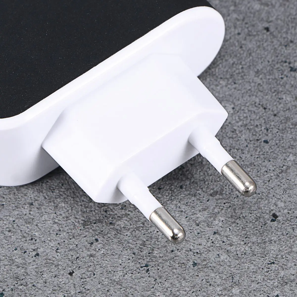 Настенное зарядное устройство с тремя usb портами адаптер питания переменного