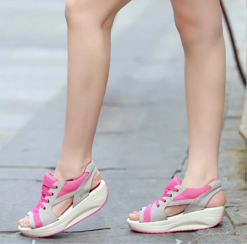 Милые модные летние женские сандалии повседневная спортивная дышащая обувь из
