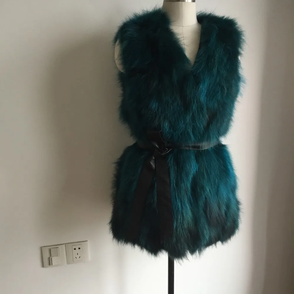 Жилет из натурального меха енота многоцветная жилетка большого размера на заказ