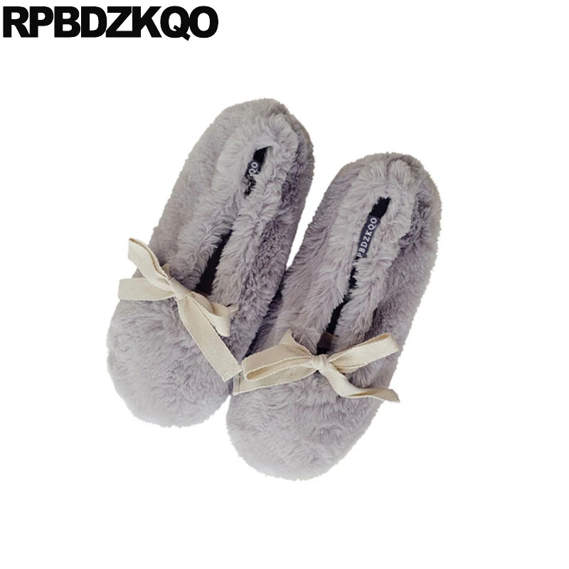 Пушистые повседневные туфли с пушистым полом без застежек для дома в Корейском
