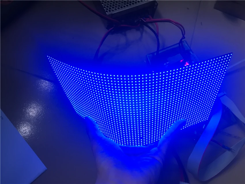 Крытый RGB hd p4 Крытый гибкий светодиодный модуль видеостены высокое качество rgb модуль мягкая панель полноцветный светодиодный дисплей