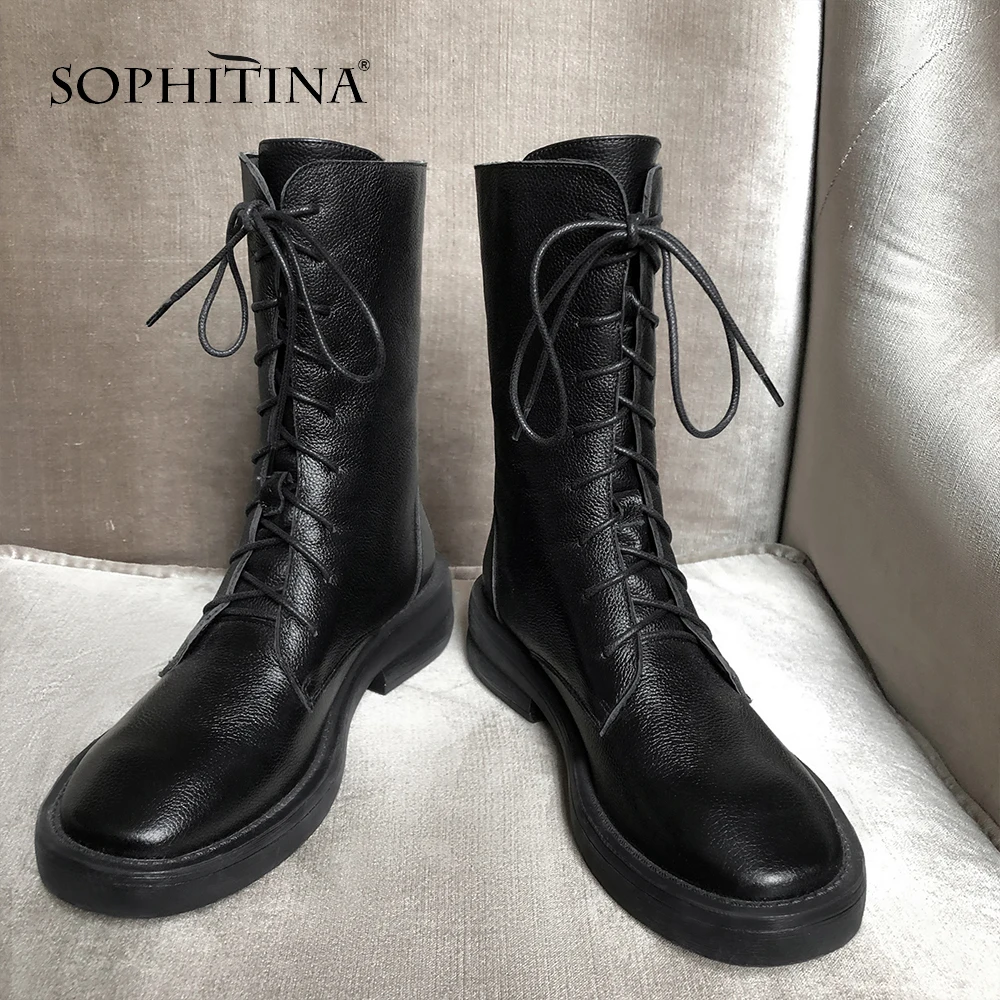 SOPHITINA/ Полсапоги женские на осень и зиму. Стильные ботинки Мартин из натуральной кожи с круглым носком; Базовая обувь с шнуровками и молниями на квадратном каблуке. Повседневные однотонные женские ботинки. SO194