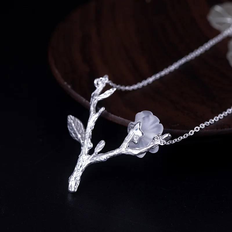 Женское колье с подвеской в виде цветка сливы из серебра 100% пробы | Украшения и