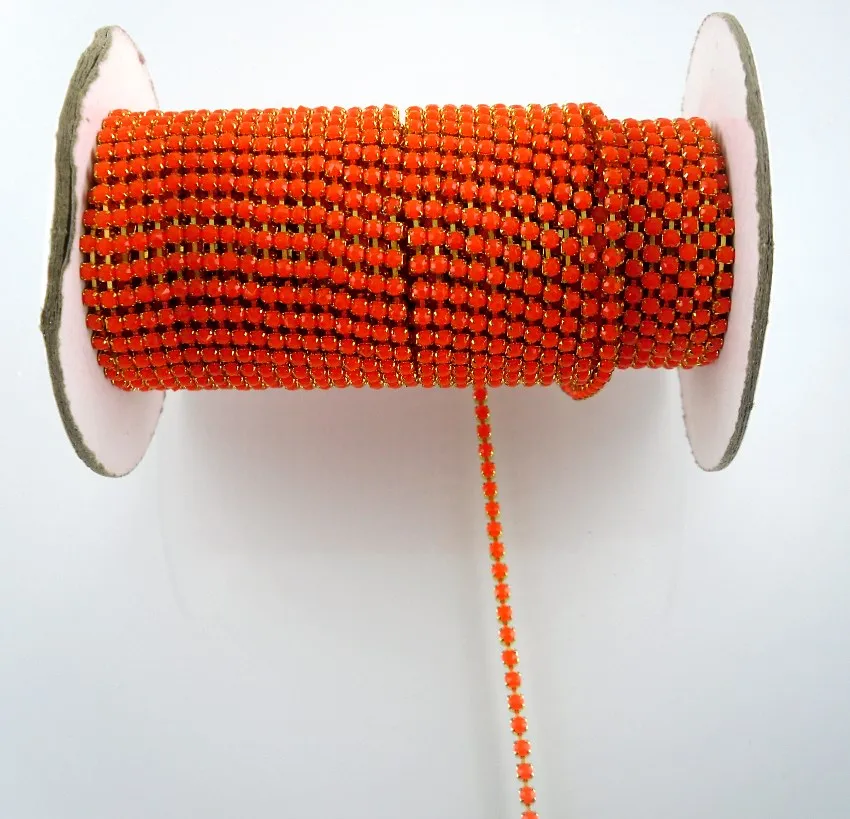 SS6 Акриловые Кристаллы 2 мм Стразы Золотая металлическая чашка коготь одежда