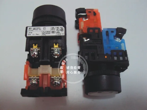 

Оригинальная новая 100% плоская кнопка выключателя света AR22FOL-10E3W AR22F0L-10E3W AR22FOL AR22F0L