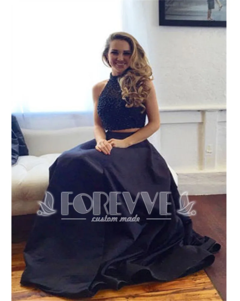 Женское длинное вечернее платье черное с бусинами Боковым Разрезом для