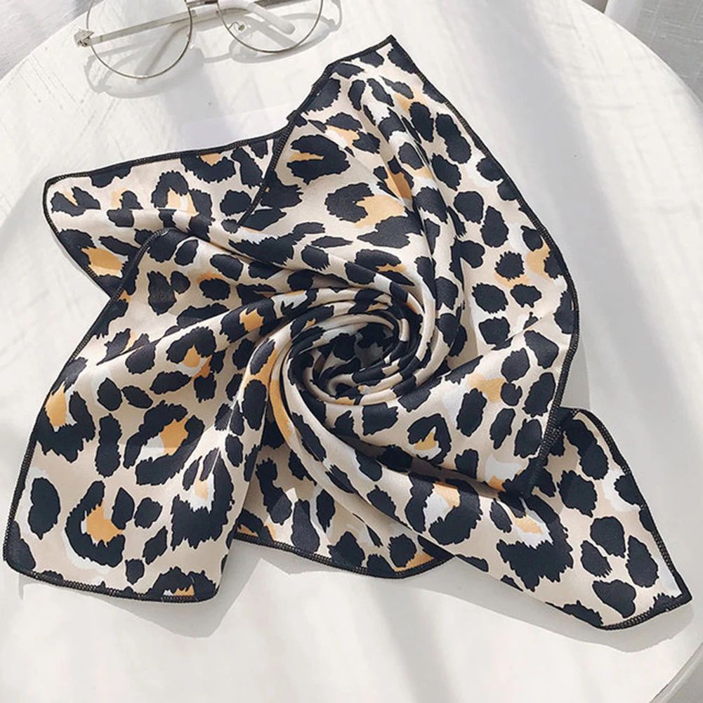 

2019 Hot Fashion Leopard Print Dot Silk Head Neck DIY Satin Hair Ties Bands Women Elegant Small Square Scarf 50*50CM Neckerchief