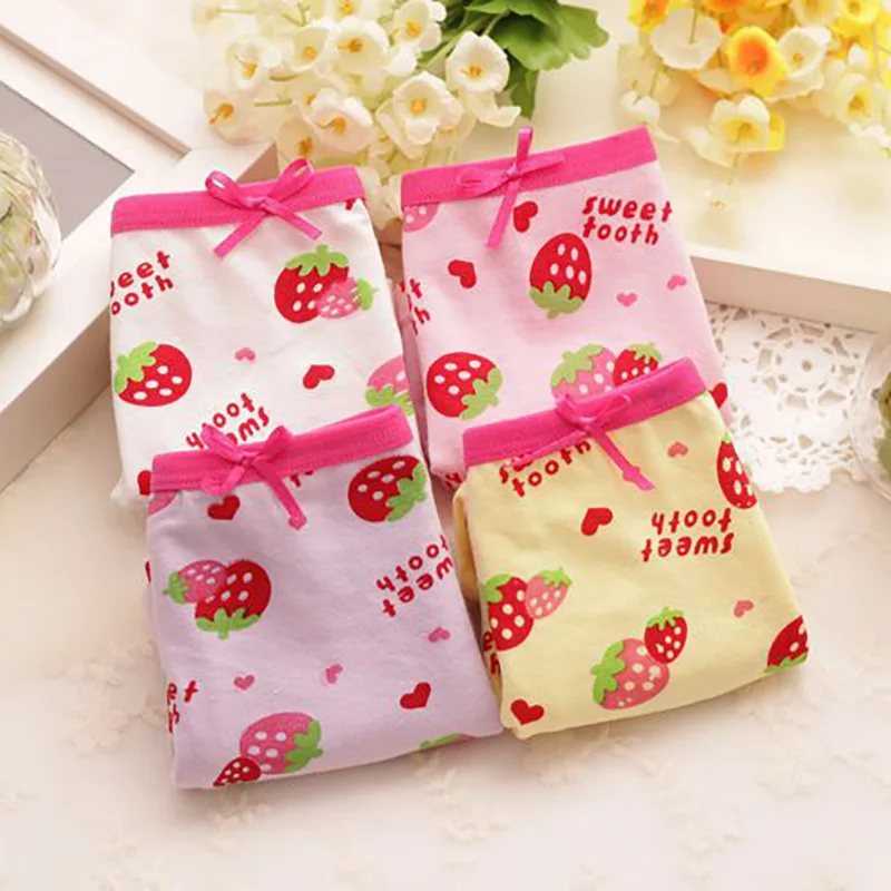 

1pcs Cartoon baby girl briefs panties print baby girl cotton underwear panties baby underpants random color for 2-10T