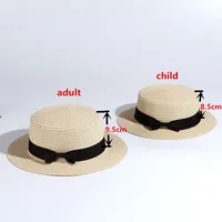 Очень простая, но симпатичная пляжная шляпа