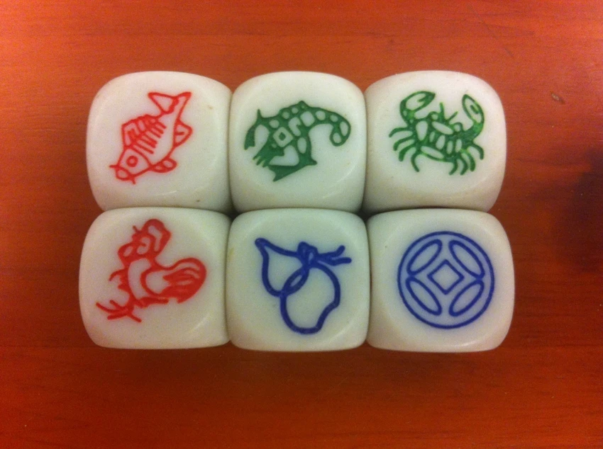 

18MM shrimp crab game dice boulimia big fish and shrimp crab set