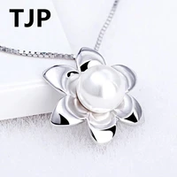 new fashion sunflower shaped pendant necklace for women wedding jewelry silver plated box chain necklace rhinestone ball party