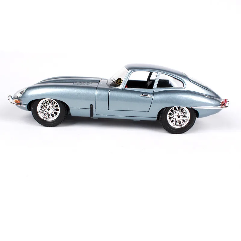 Высокая имитация 1: 18 тип классическая модель автомобиля из цинкового сплава