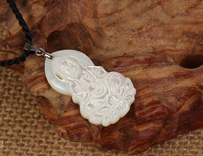ZCD 2017 619+++The natural pearl mother of Pearl Shell Pendant Necklace Ethnic fallfish bone Guanyin | Украшения и аксессуары