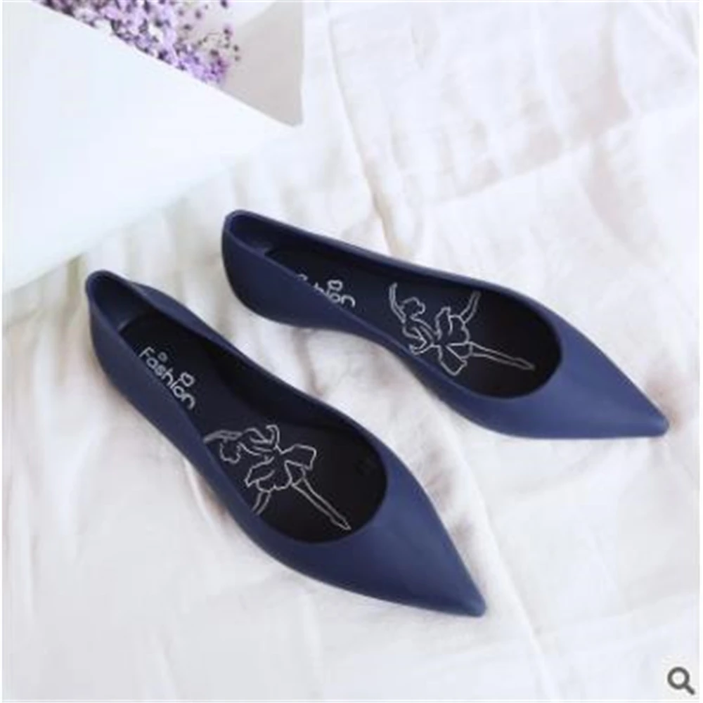 Весна 2019 туфли с закрытым носком женские короткие Мокасины острым на плоской