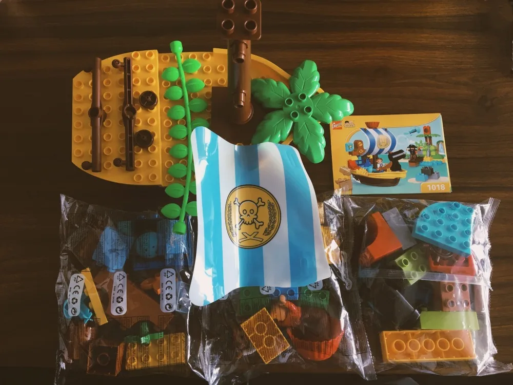 Светящиеся кирпичи Пираты лодки большого размера блоки DIY городской корабль совместим с Duplo строительные блоки наборы обучающие игрушки для детей