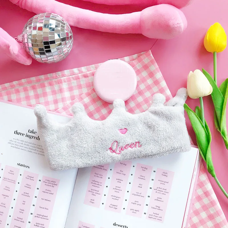 

Girls Pink Khaki Women Letter Crown Allergy Free 2018 New Arrival 1PC Korean Gray Free Shipping White Snow Bud Wash Face