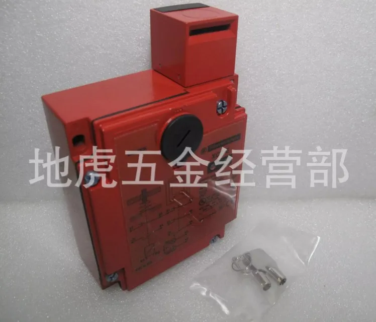 

NEW insert type safety door lock switch XCSE7311 safety monitoring switch
