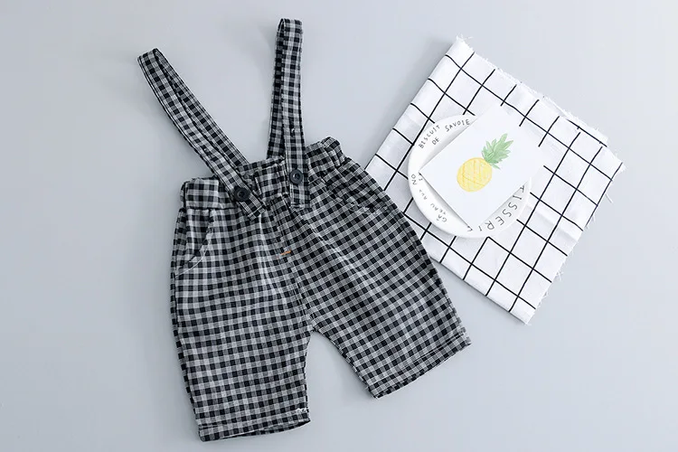 Summer models 0-3 years old boy summer new short-sleeved cotton shirt bib two-piece suit generation hair |