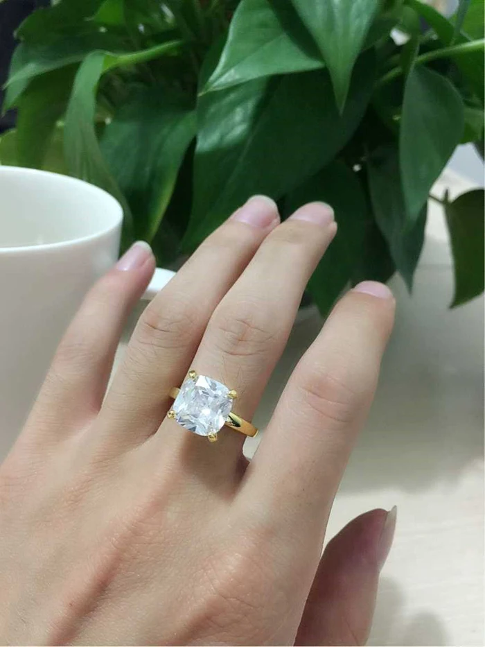 Бренд yinhed ювелирные изделия Большой 10 мм 4ct квадратный кубический циркон Свадебные Кольца для женщин 18KGP Позолоченные ювелирные изделия CZ кольцо ZR136