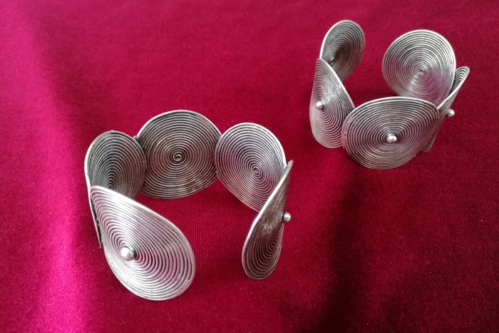 

Индивидуальные ювелирные изделия Miao, серебряный браслет Miao, браслет на руку с широким узором, бесплатная доставка