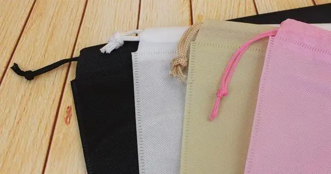 Экологически чистая Нетканая сумка с логотипом на заказ 100 шт. черная для обуви