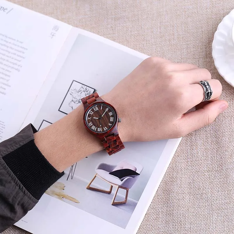 small wood watch Женские деревянные часы циферблат с римскими цифрами наручные часы из розового дерева Индивидуальные Женские кварцевые наручные часы платье деревянный корпус часы для подарка - Цвет: small wood watch