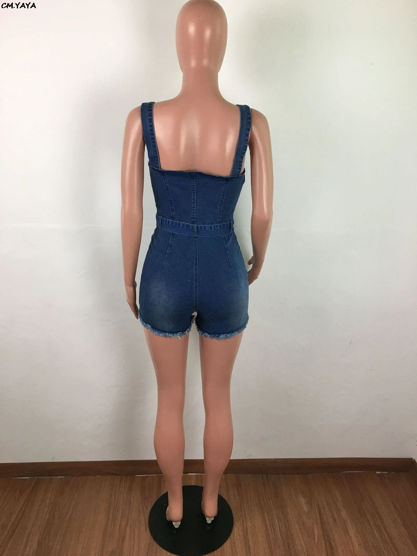 Женский джинсовый комбинезон на бретелях спагетти короткий без рукавов