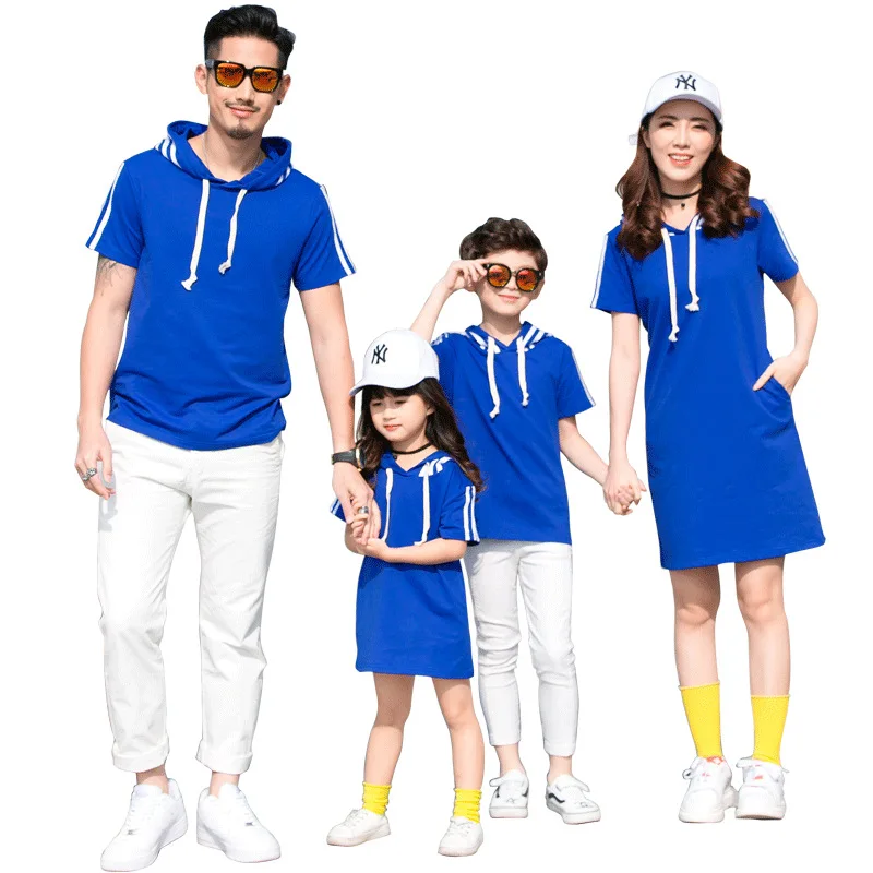2019 летняя Одинаковая одежда для папы и сына Семейные пижамы платья мамы дочки