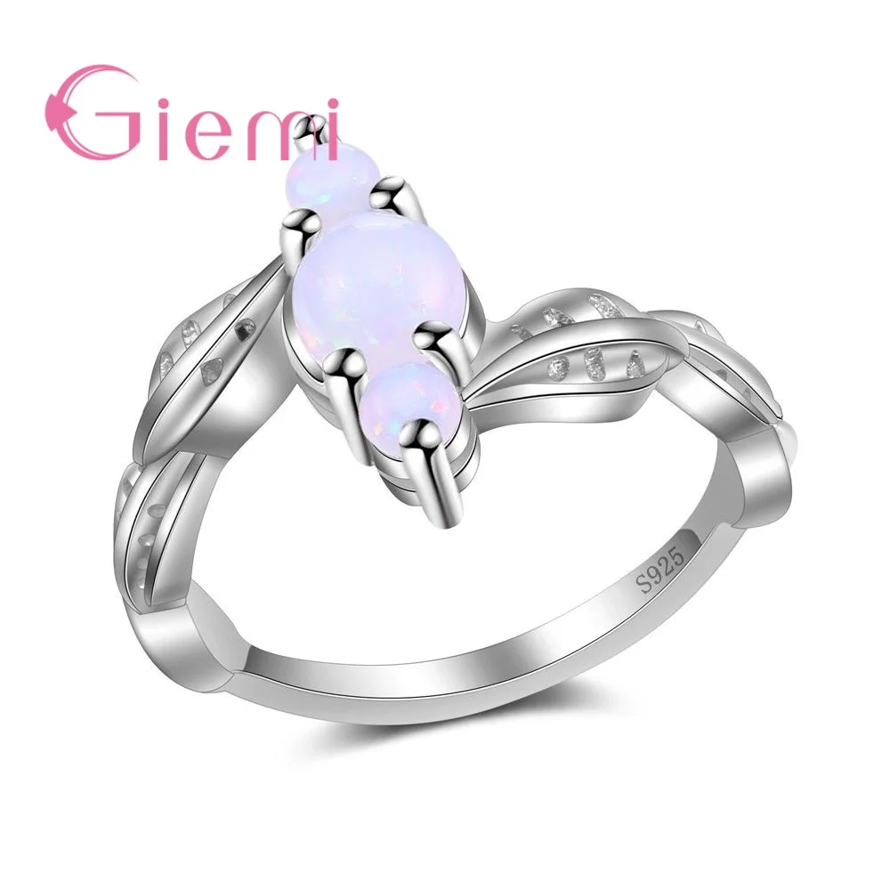 

Женское кольцо из серебра 925 пробы, с опалом