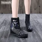 Veowalkженские парусиновые полусапожки на скрытой танкетке 7 см; Новые винтажные женские хлопковые ботинки с вышивкой павлина; Сезон осень-зима