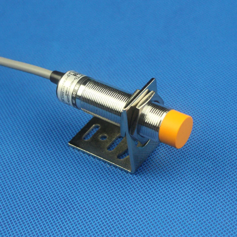 

10 шт./лот высококачественный емкостный датчик приближения LJC18A3-H-Z/BX